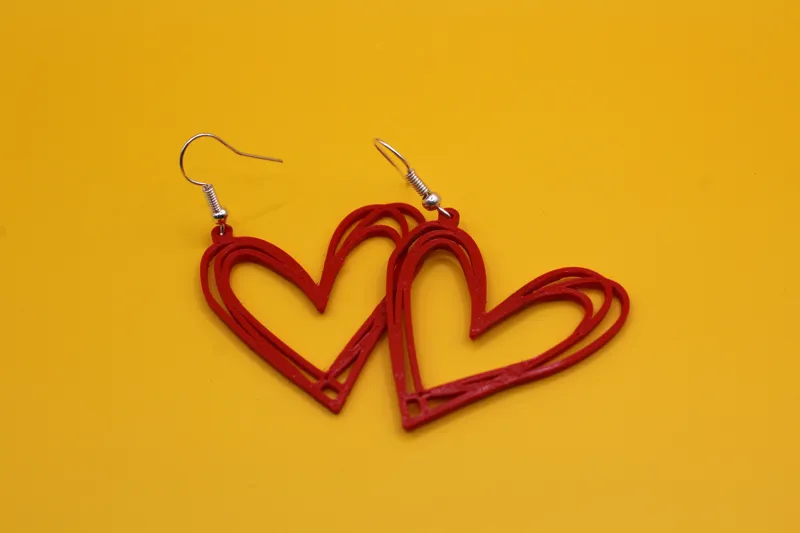Sketched heart earrings