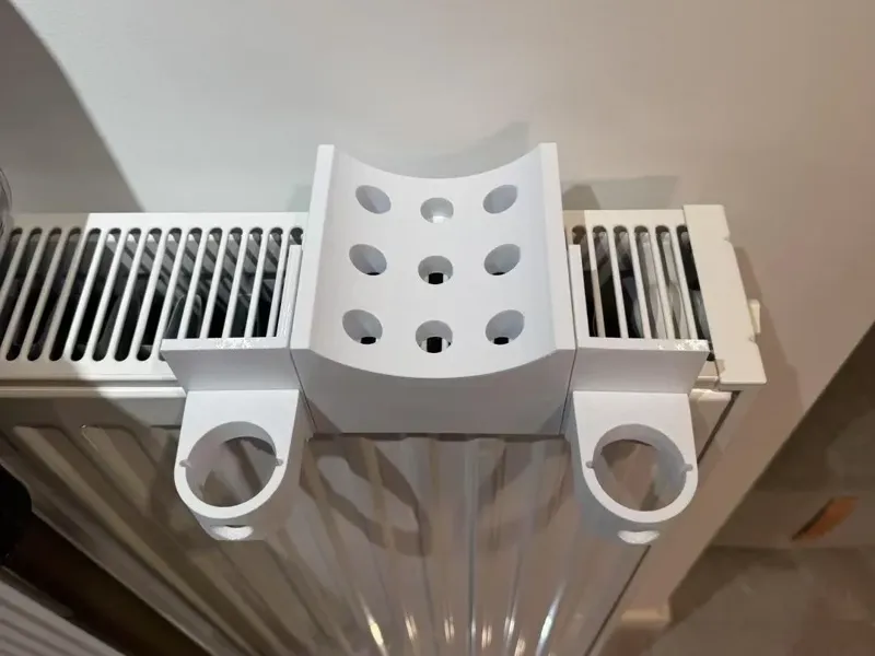 dyson v8吸尘器暖气片支架