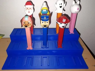PEZ Stand / Podest / Holder / Organizer