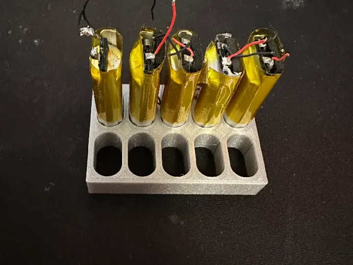 Simple cell holder for LP801437 battery