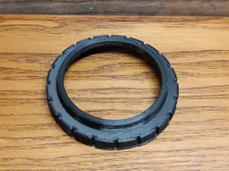 Adapter from 49x0.75 to 52x0.75 mm
