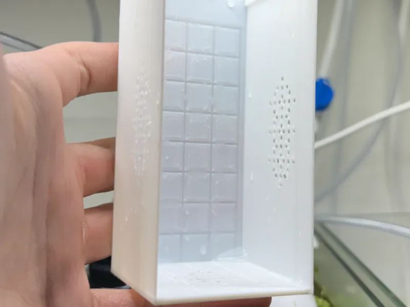 Shrimp Breeder - Iso Box - Small
