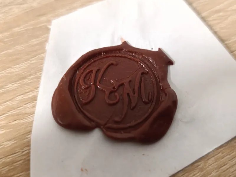Sealing wax stamp for testing - KM letters