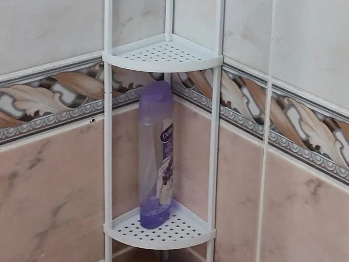 Small Corner Shelves