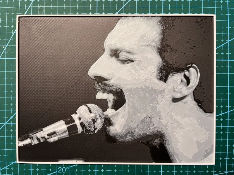 佛莱迪·摩克瑞（Freddie Mercury）牙叔分层浮雕照