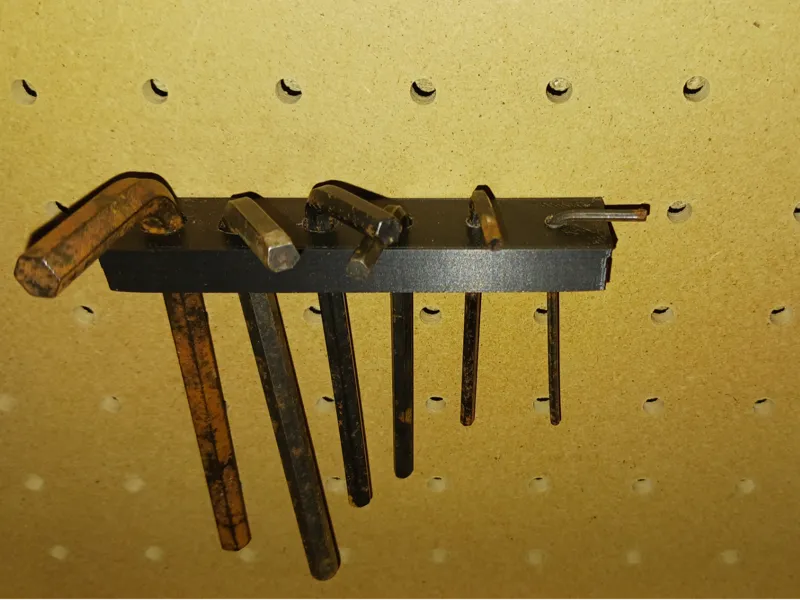 Alen key and screwdriver holder