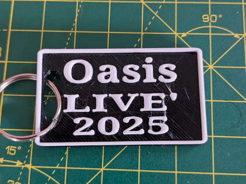 Oasis 25 live keyring