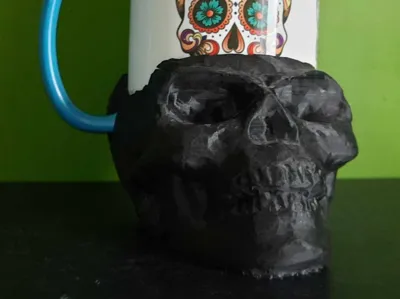 Skull mug holder