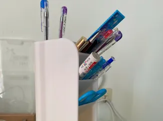 Vertical Pen Holder