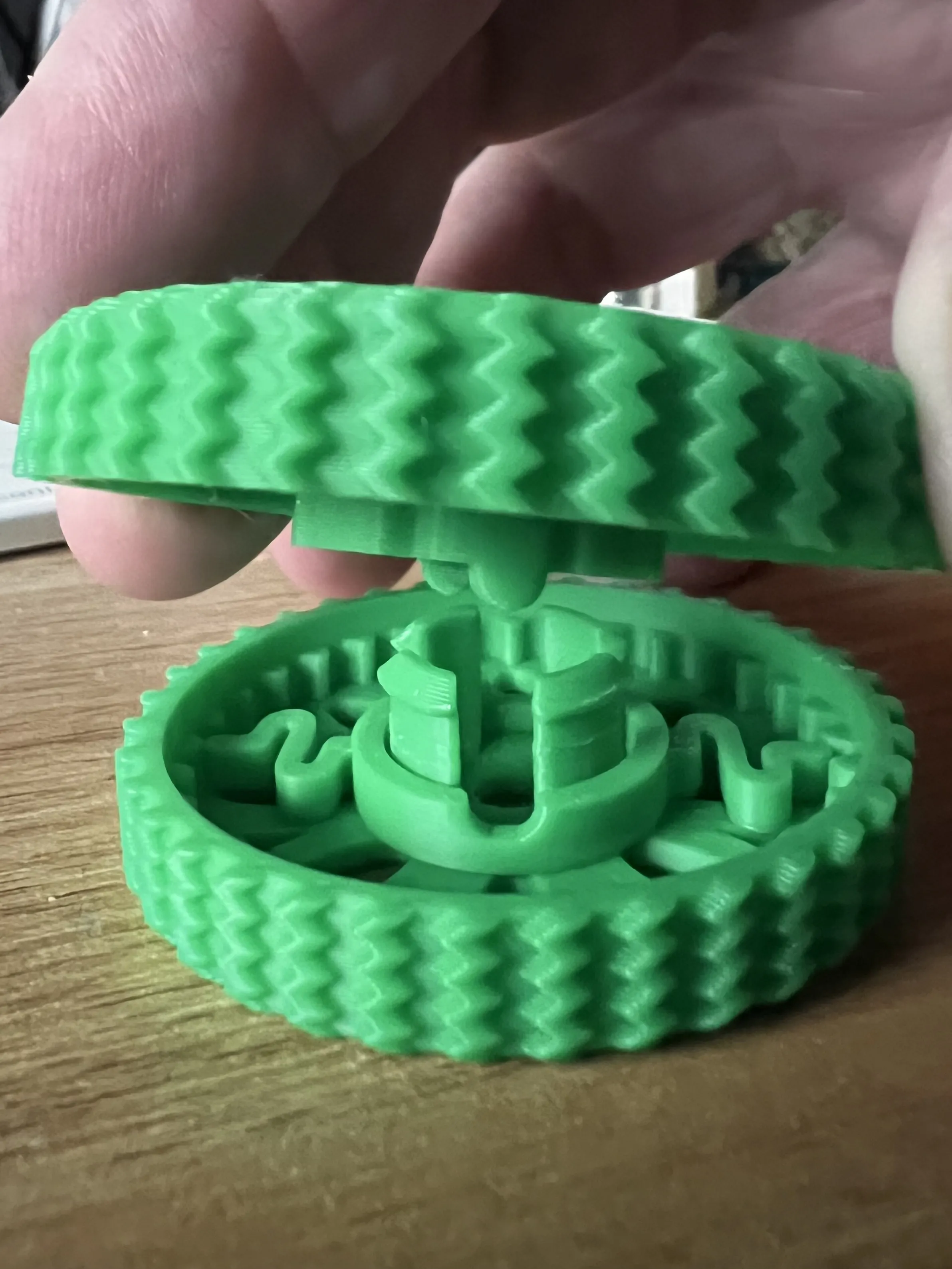Clicker Fidget Toy - Satisfying Click! - Free 3D Print Model - MakerWorld