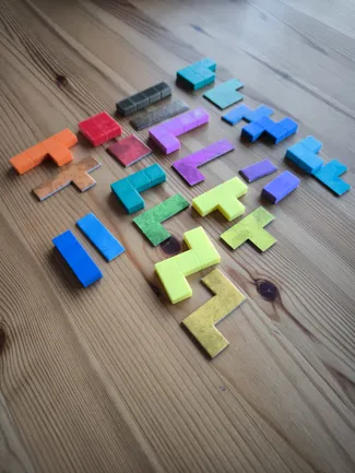 Ubongo pieces/Tokens