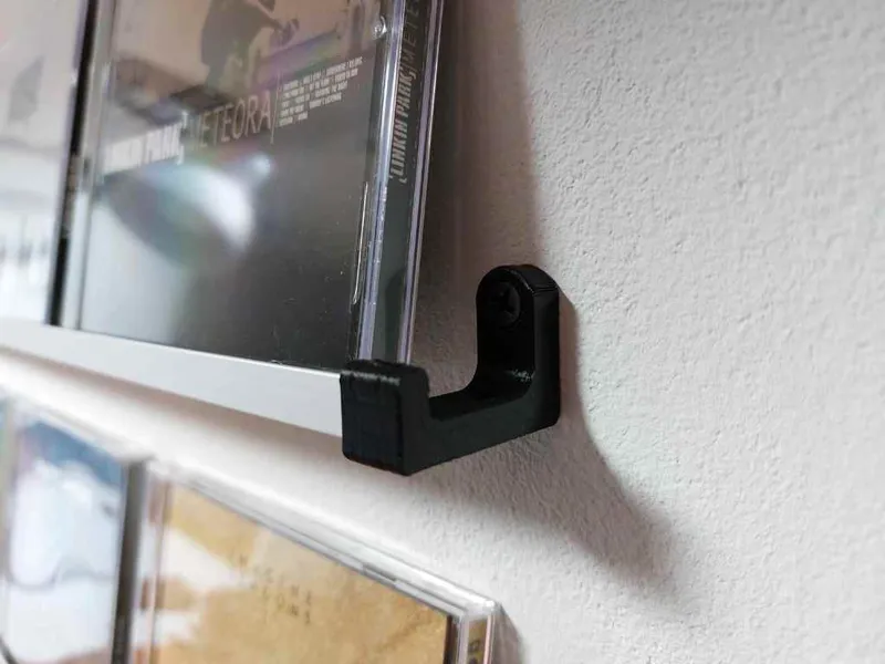 Aluminium rails assembly to show your collection