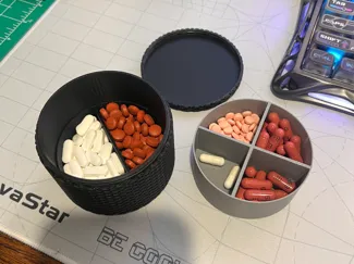 Pill organizer 6 compartments 