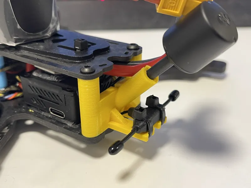 Antenna mount for vista/03 air unit and with elrs.