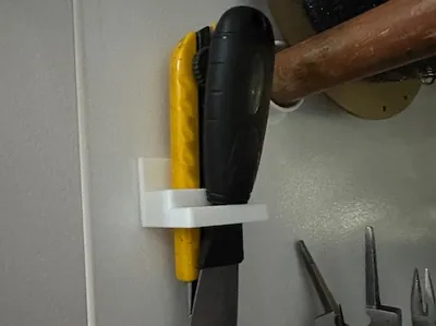 olfa knife wall mount with scraper holder