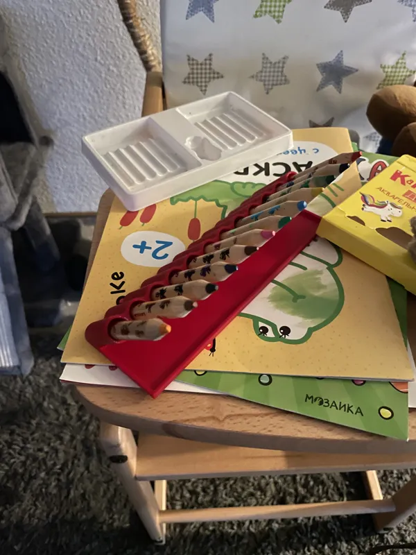 Pencil holder for 12 pencils for children