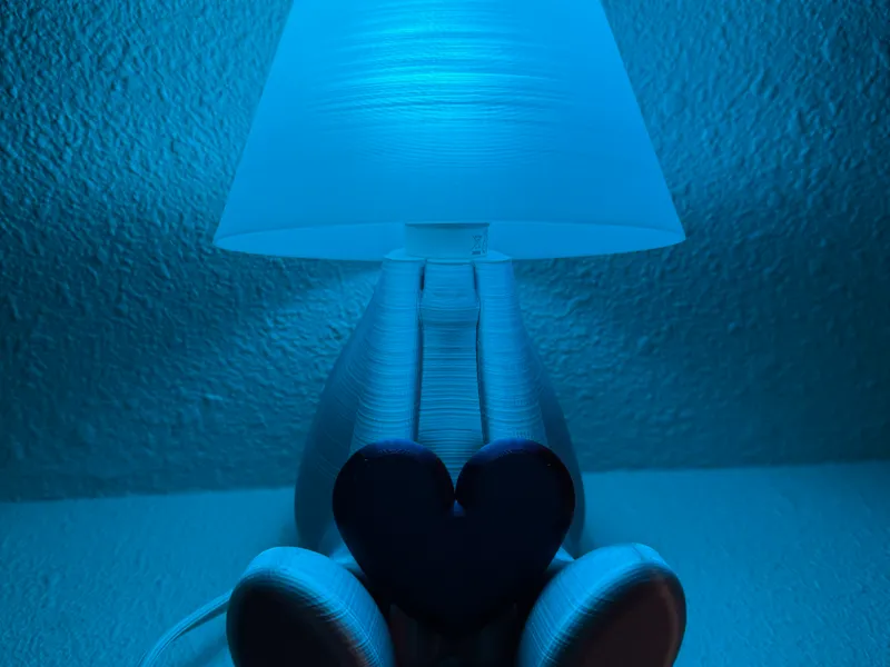 Cute Valentines Lamp Guy 