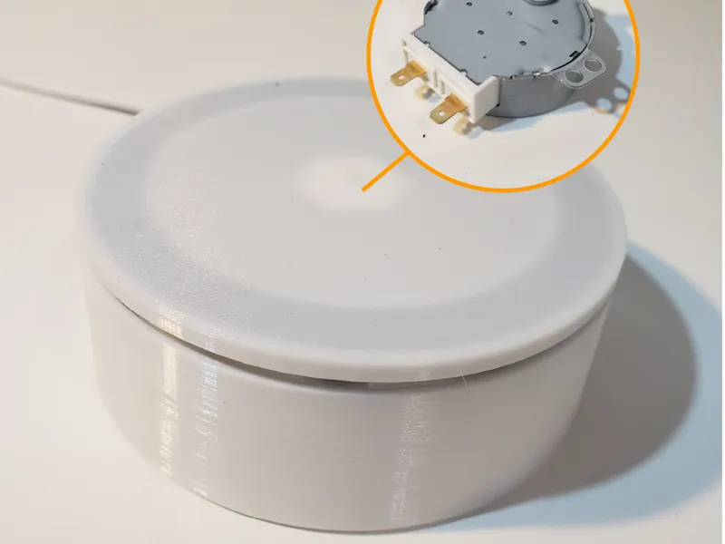 Motorized Rotating Display on microwave motor