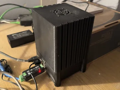 Rasperry PI 5 with RADXA Penta Sata HAT 