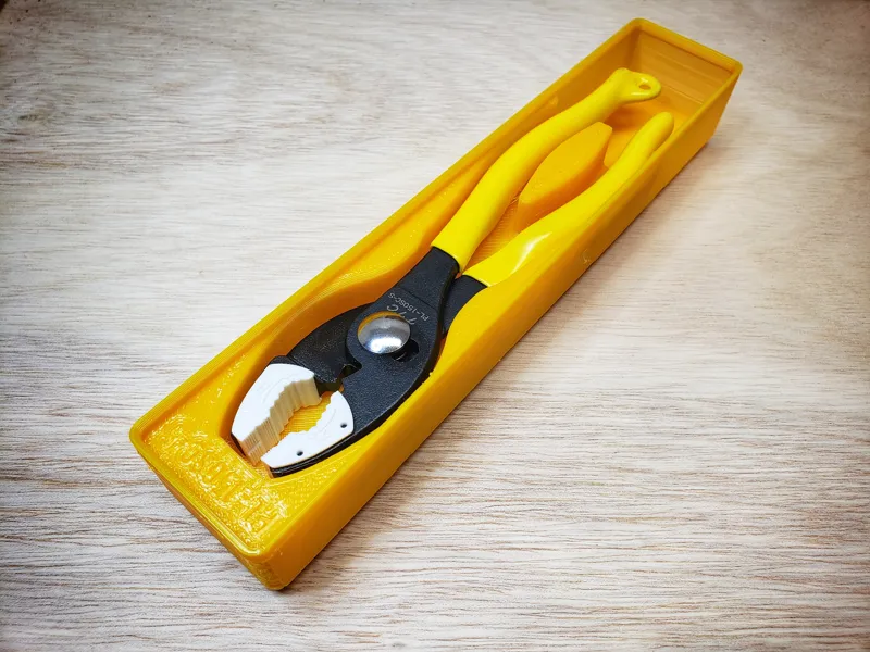 Tsunoda PL-150SC-5 Soft Jaw Plier Gridfinity Bin