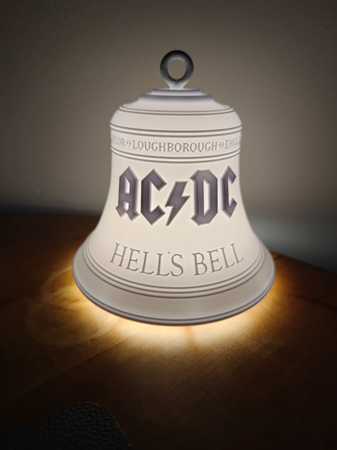 AC/DC Hells Bell view 3