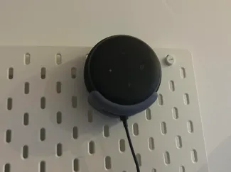 Alexa dot skadis hanger