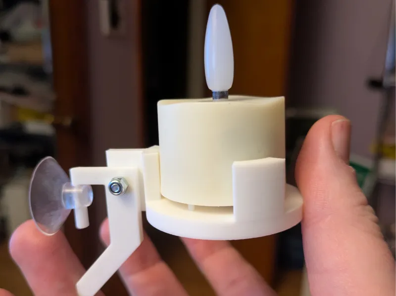 USB-rechargable "tealight" holder