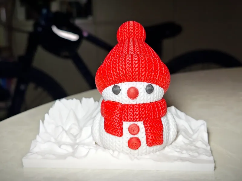 针织雪人底座