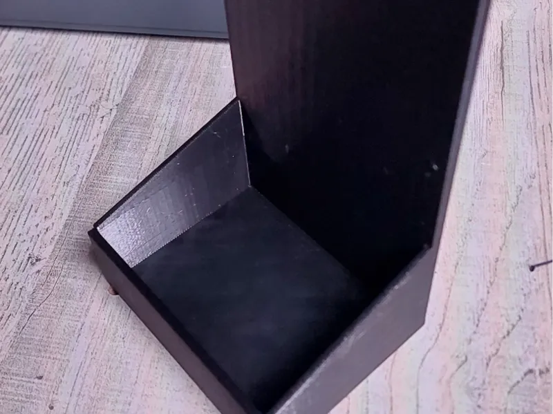Simple box to attach to the wall or shelf