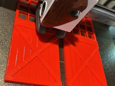 Sliding gate, 1:32 scale