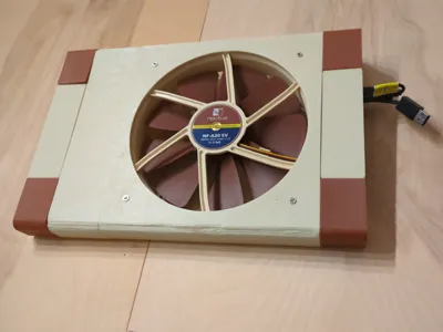 Laptopstand with fans - Noctua Edition