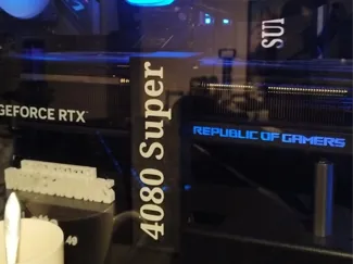 Kabelblende für 4080 Super