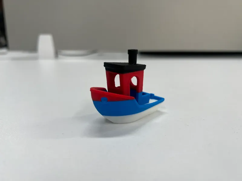 多色小船 3DBenchy