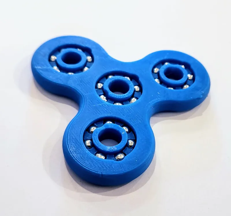 Fidget Spinner with integrated bearings