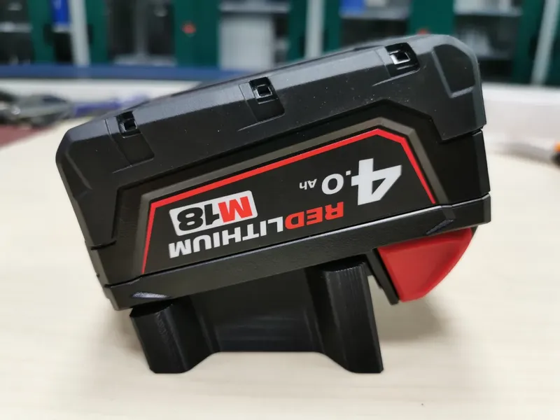 Milwaukee battery holder angeld