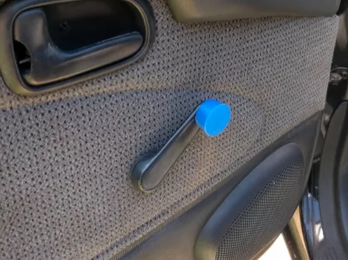 Window knobby 