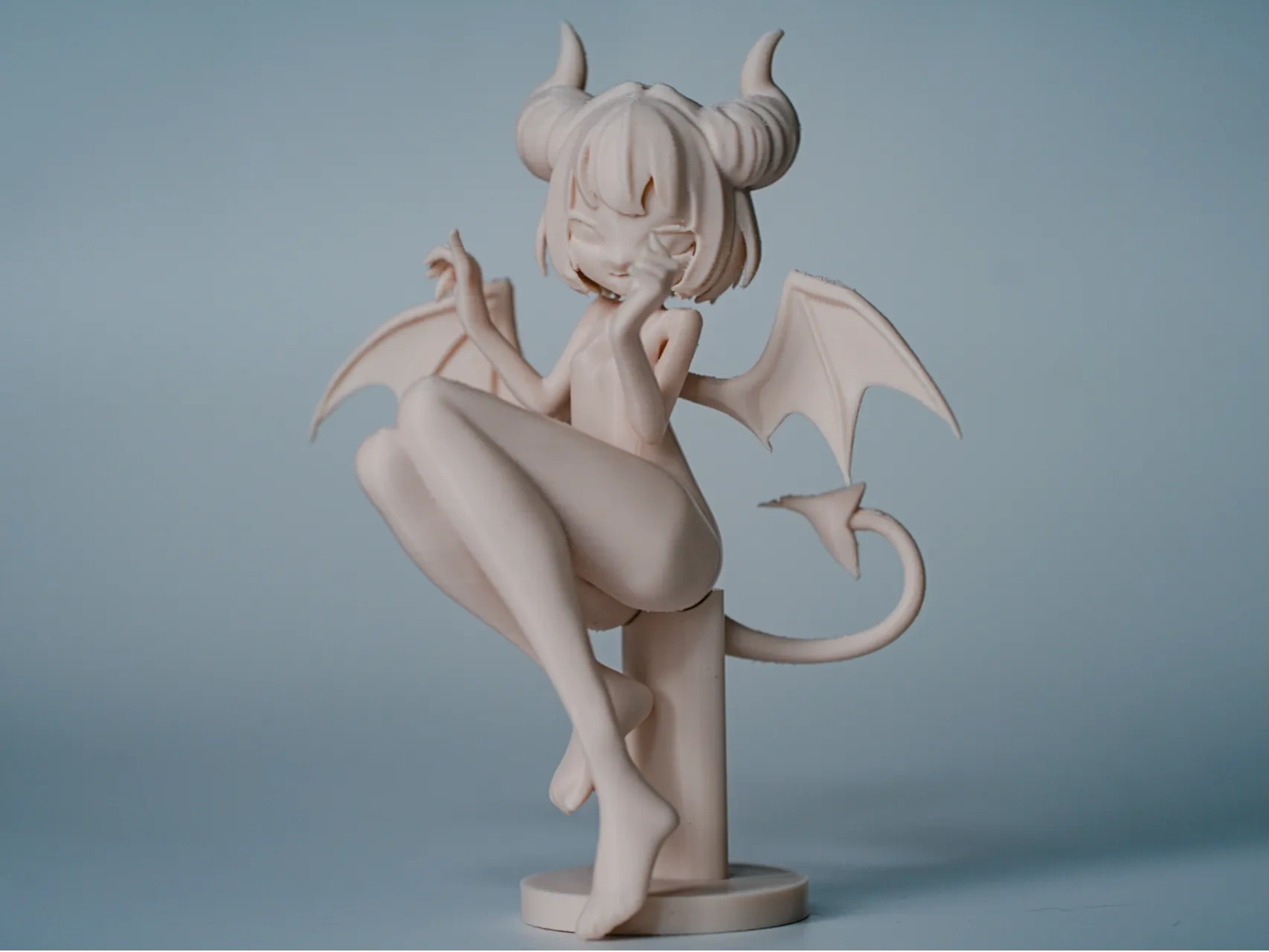 小恶魔（穿了衣服）