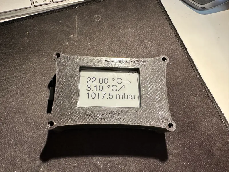 Case for Raspberry Pi and Waveshare 2.7 E-Ink disp