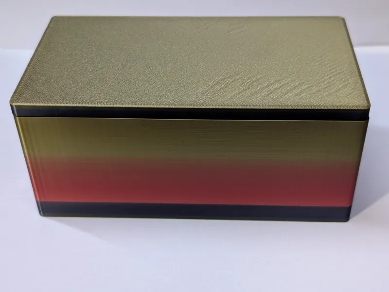 Box  mit Deckel