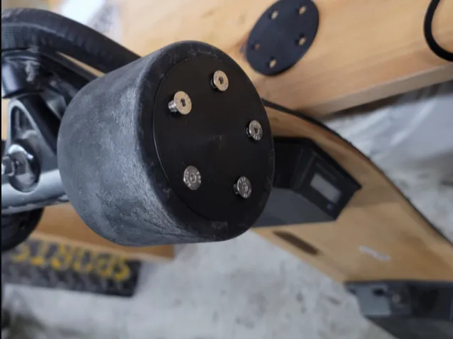 W1S Ownboard HubCap Replacement: untested