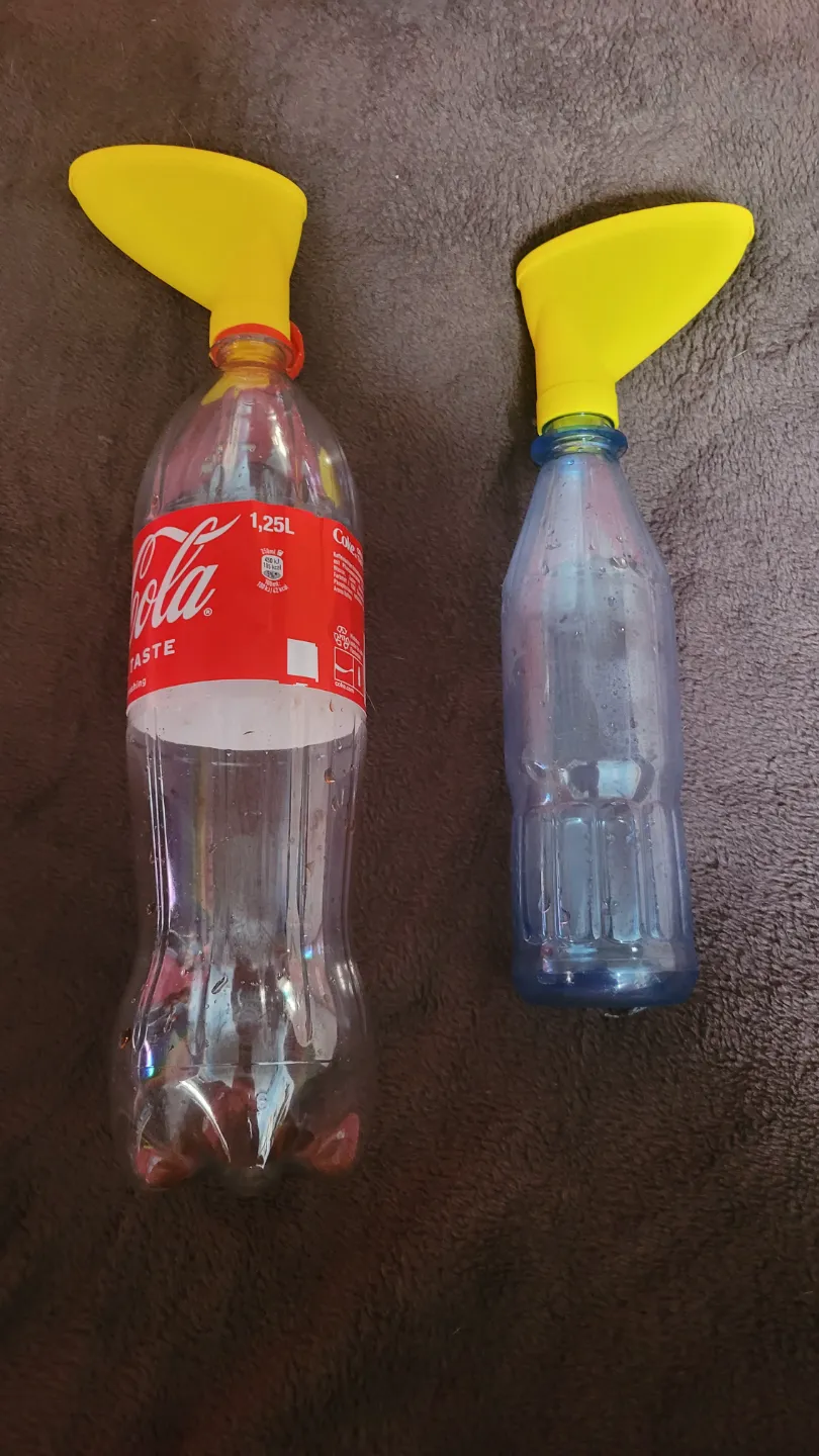 emergency bottle pee funnel view 2