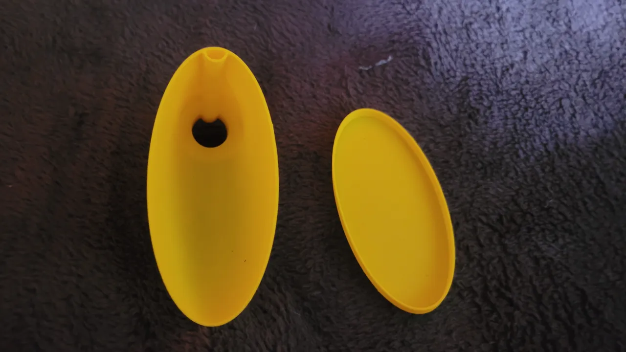 emergency bottle pee funnel view 3