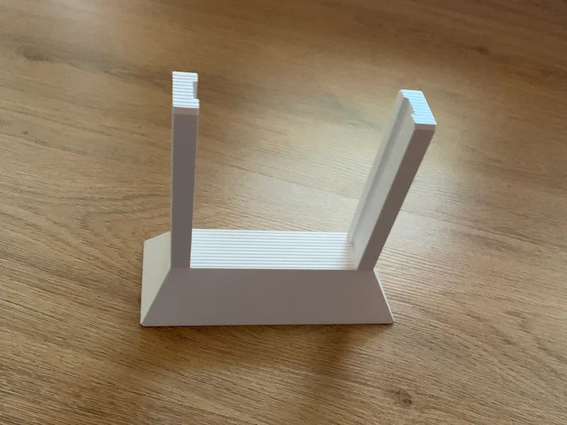 Thermostat holder