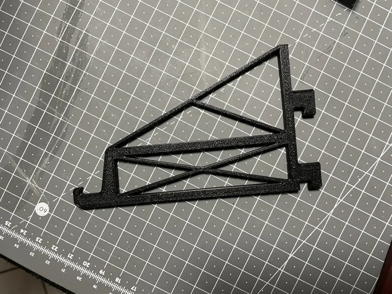 Skadis tablet mount 10°