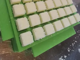 1.5cm 5x5 Embed Maker for Bath Bombs