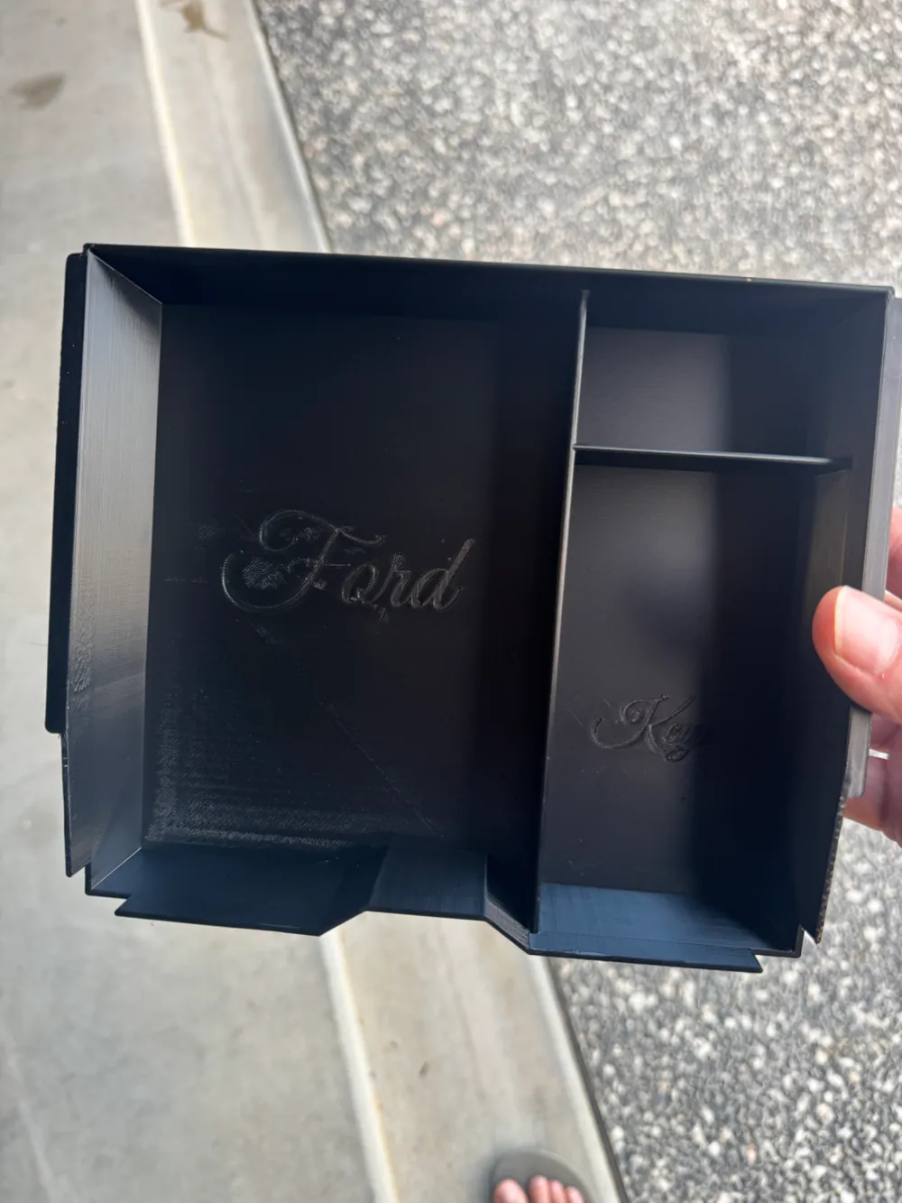 NextGen Ford Ranger/Everest center console tray by BennyS15 - MakerWorld