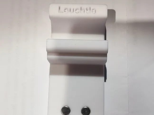 Leuchtie Halter