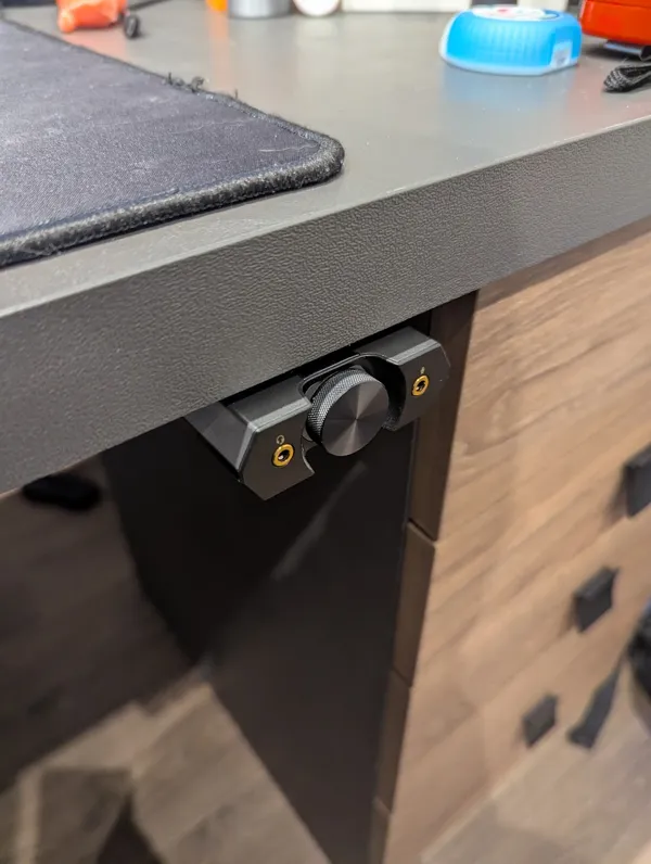 Support sous bureau / mural pour Sound Blaster X G6