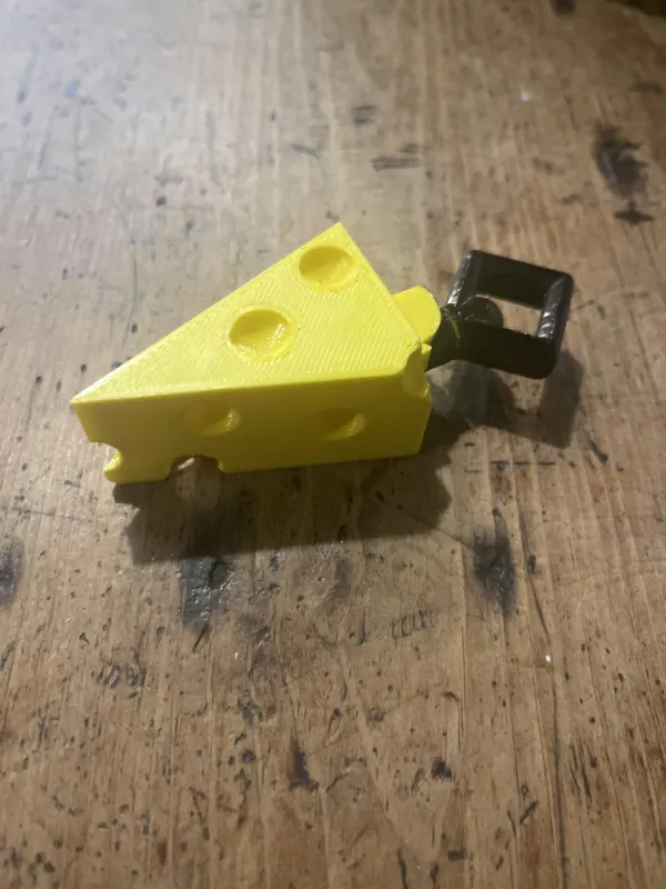 Porte-cles fromage pivotant