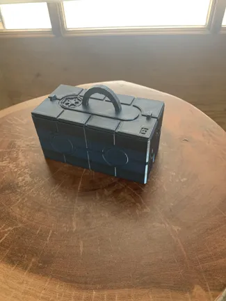 Star Wars box with handle